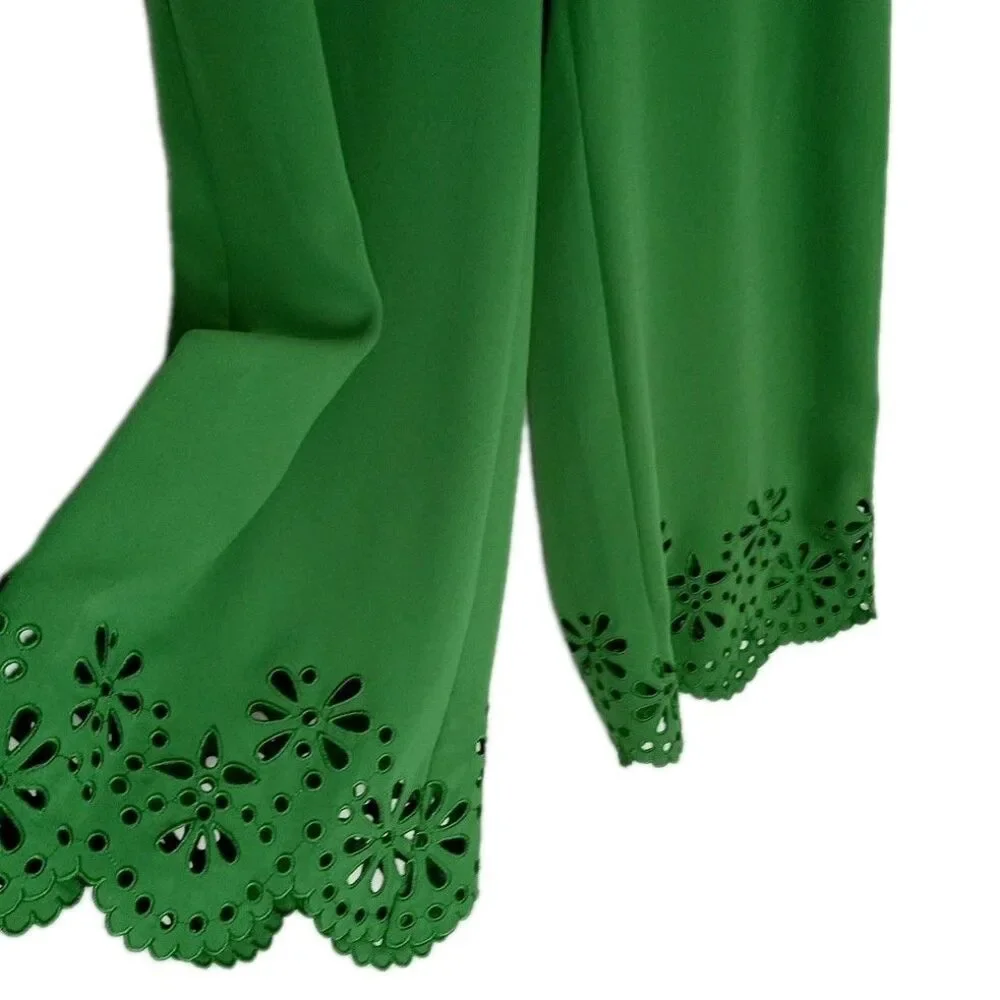 Chico's Wide Leg Crop Pants Kelly Green Eyelet Scallop Hem Sz 8 Preppy NWT $119 - Picture 3 of 14